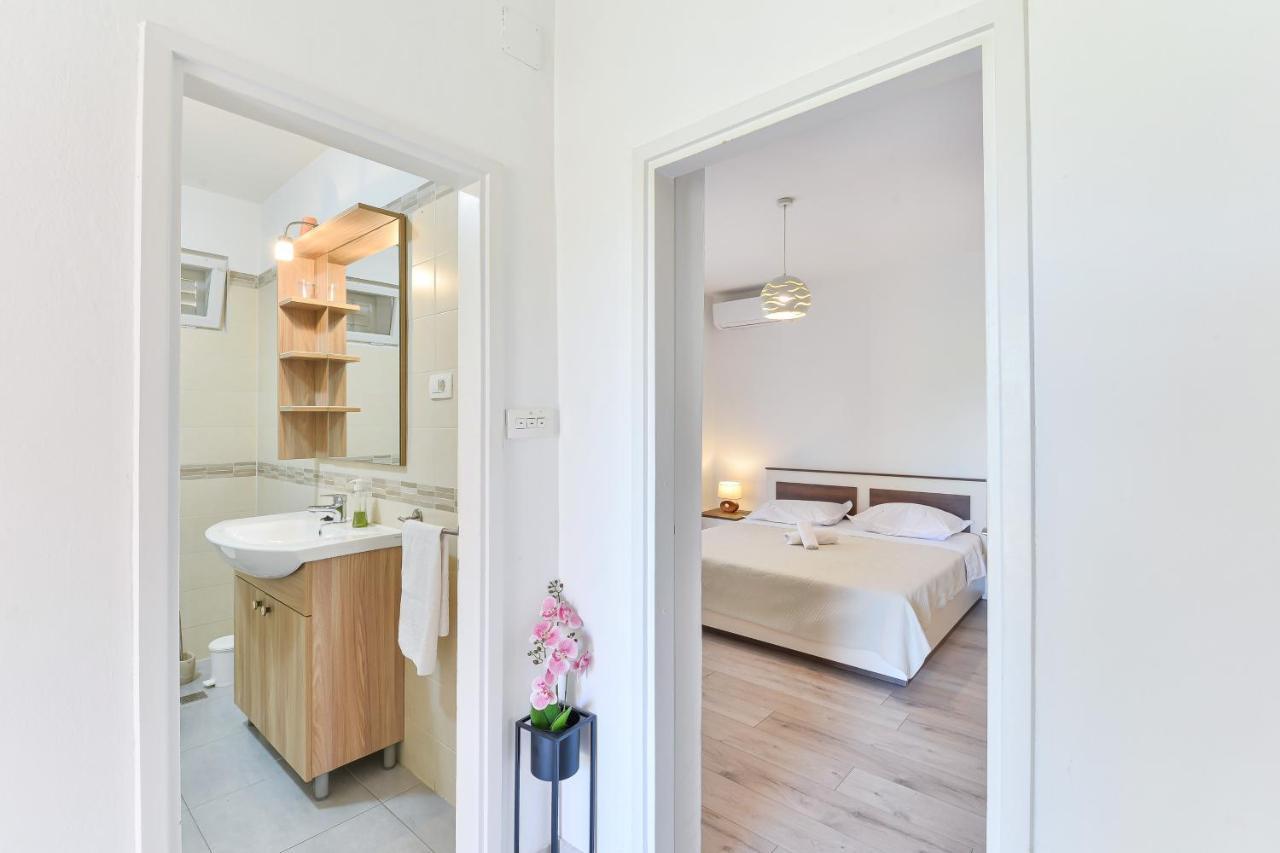 Apartments With A Parking Space Bibinje, Zadar - 12270 Εξωτερικό φωτογραφία